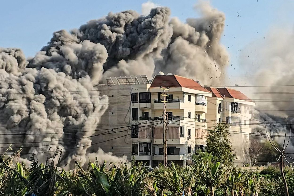 Israël bombarde Tyr sans relâche  