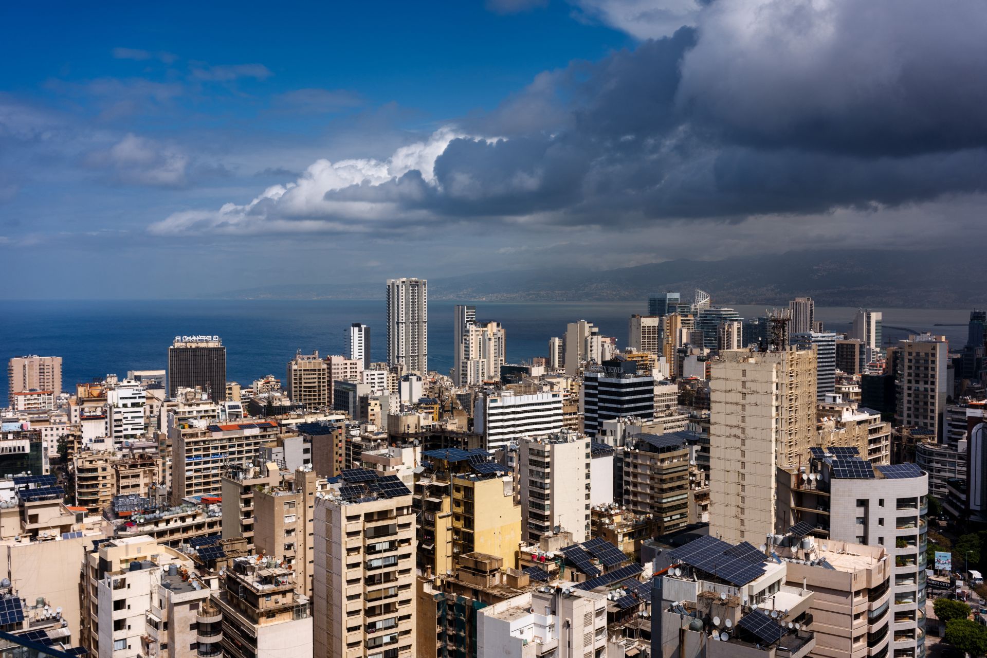 Frappes à l'aube dans la banlieue sud de Beyrouth