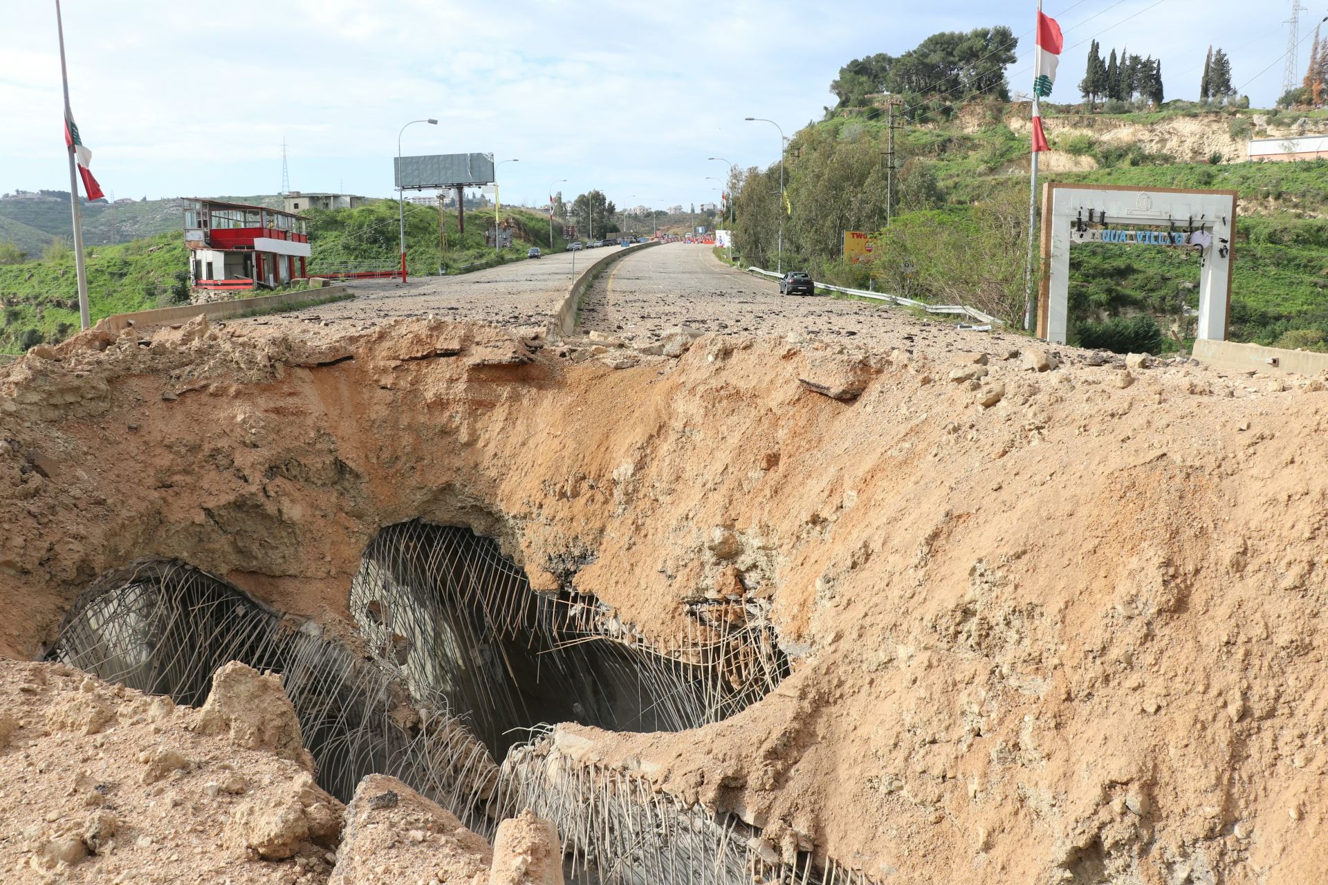 Le Liban-Sud s'enfonce dans la guerre, le pont de Dalafa ciblé