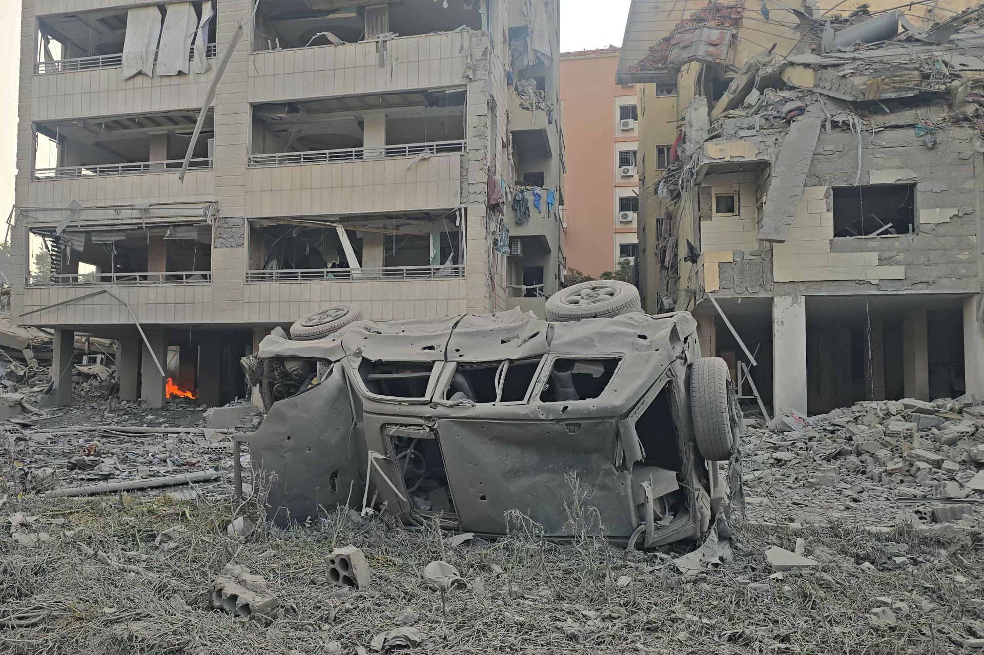 Le Liban-Sud sous les bombes pour le 33e jour consécutif 