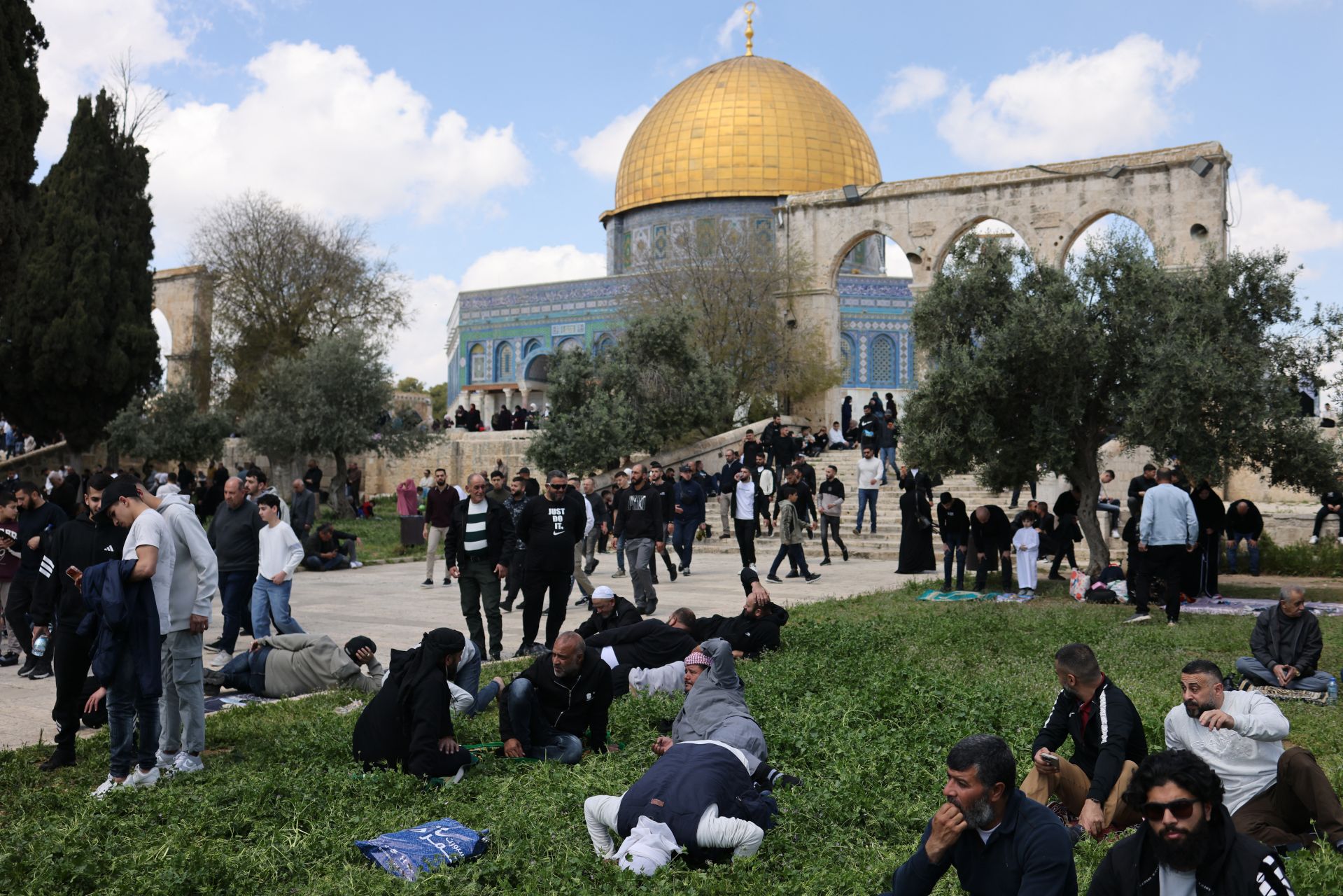 Prière du vendredi à Jérusalem: plus de 100.000 fidèles sur l’esplanade des Mosquées