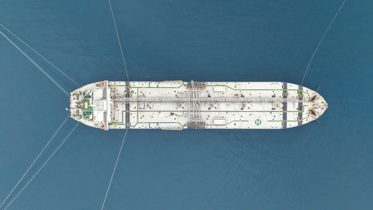 Trois pétroliers iraniens sont sortis mercredi du Golfe par Ormuz avec 5 millions de barils, les premiers depuis le blocus