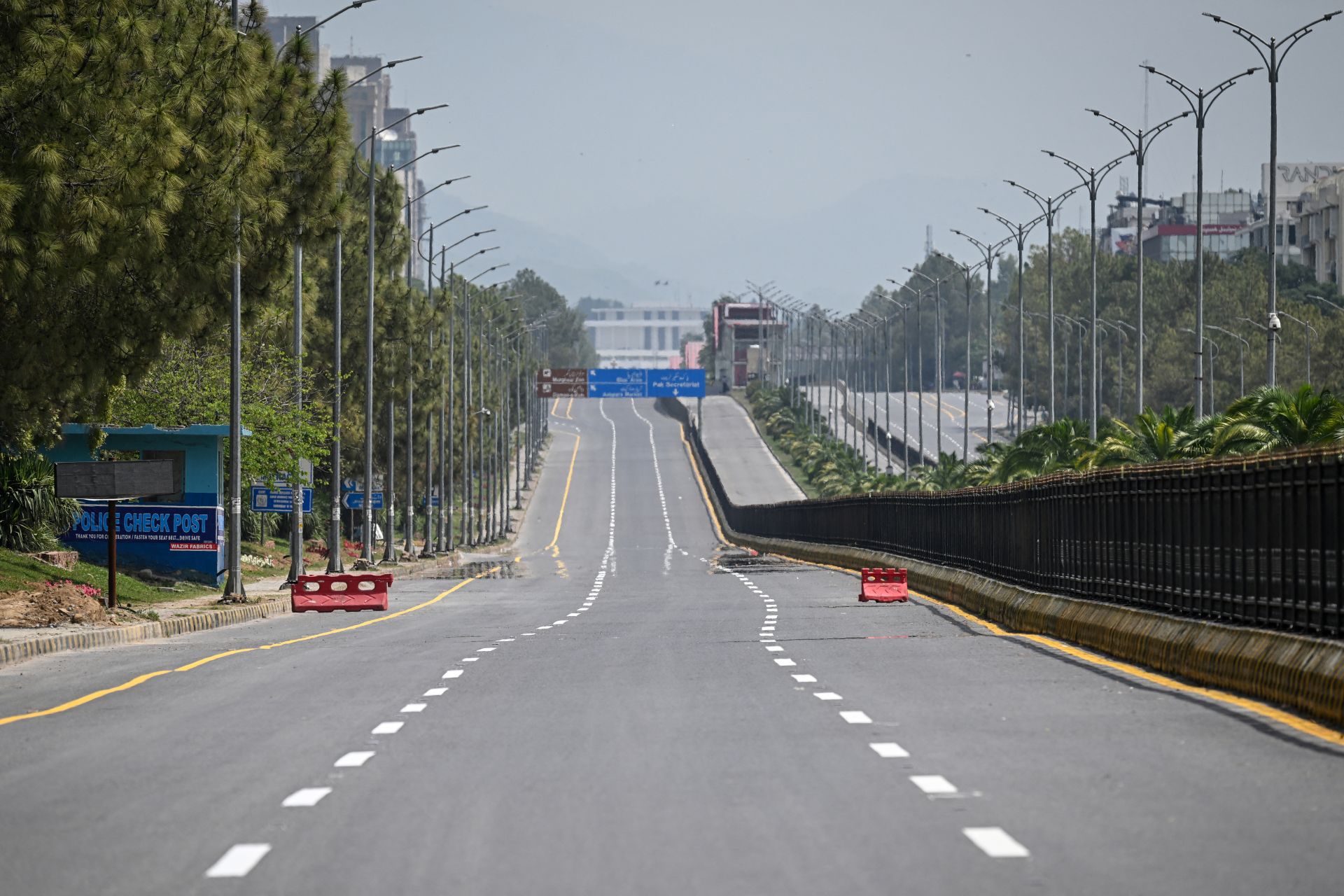 Le chef de la diplomatie iranienne attendu à Islamabad, sur fond d’incertitudes diplomatiques