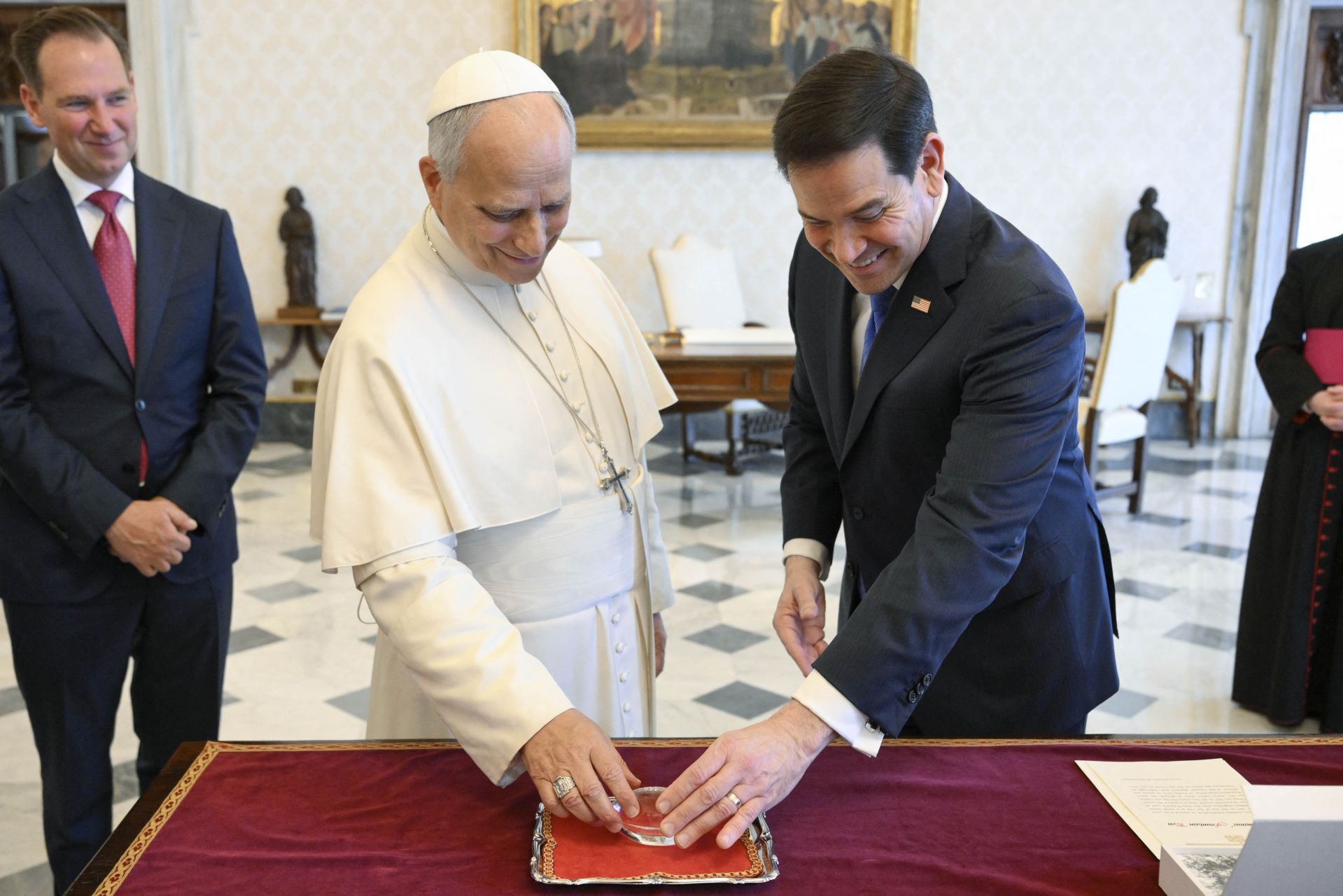 Rubio affirme avoir eu une «très bonne rencontre» avec le pape