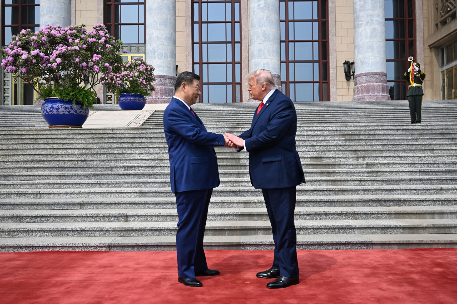 Trump et Xi affichent leur volonté d’apaisement malgré les tensions sur Taïwan et le commerce