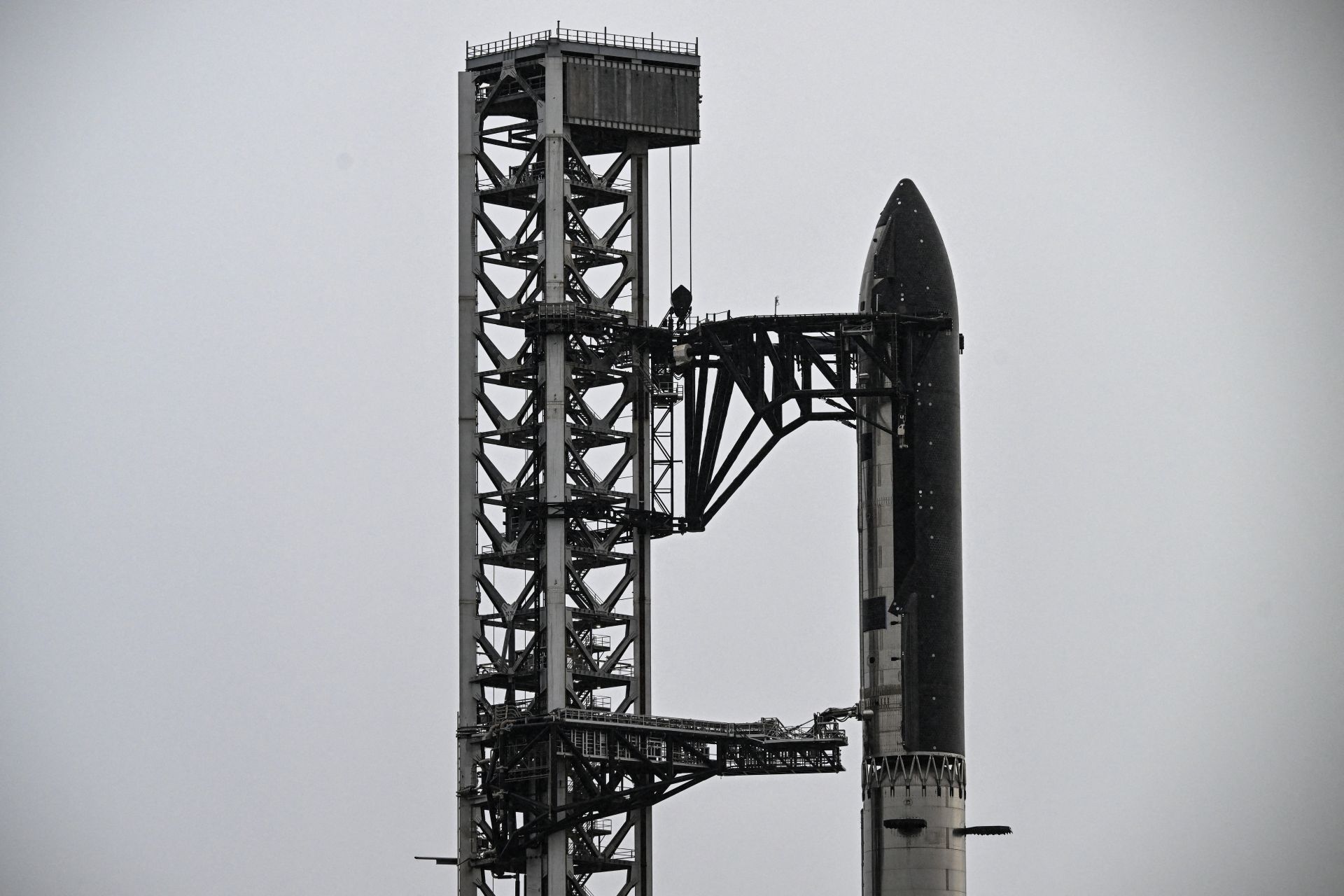 SpaceX reporte le lancement très attendu de sa fusée Starship
