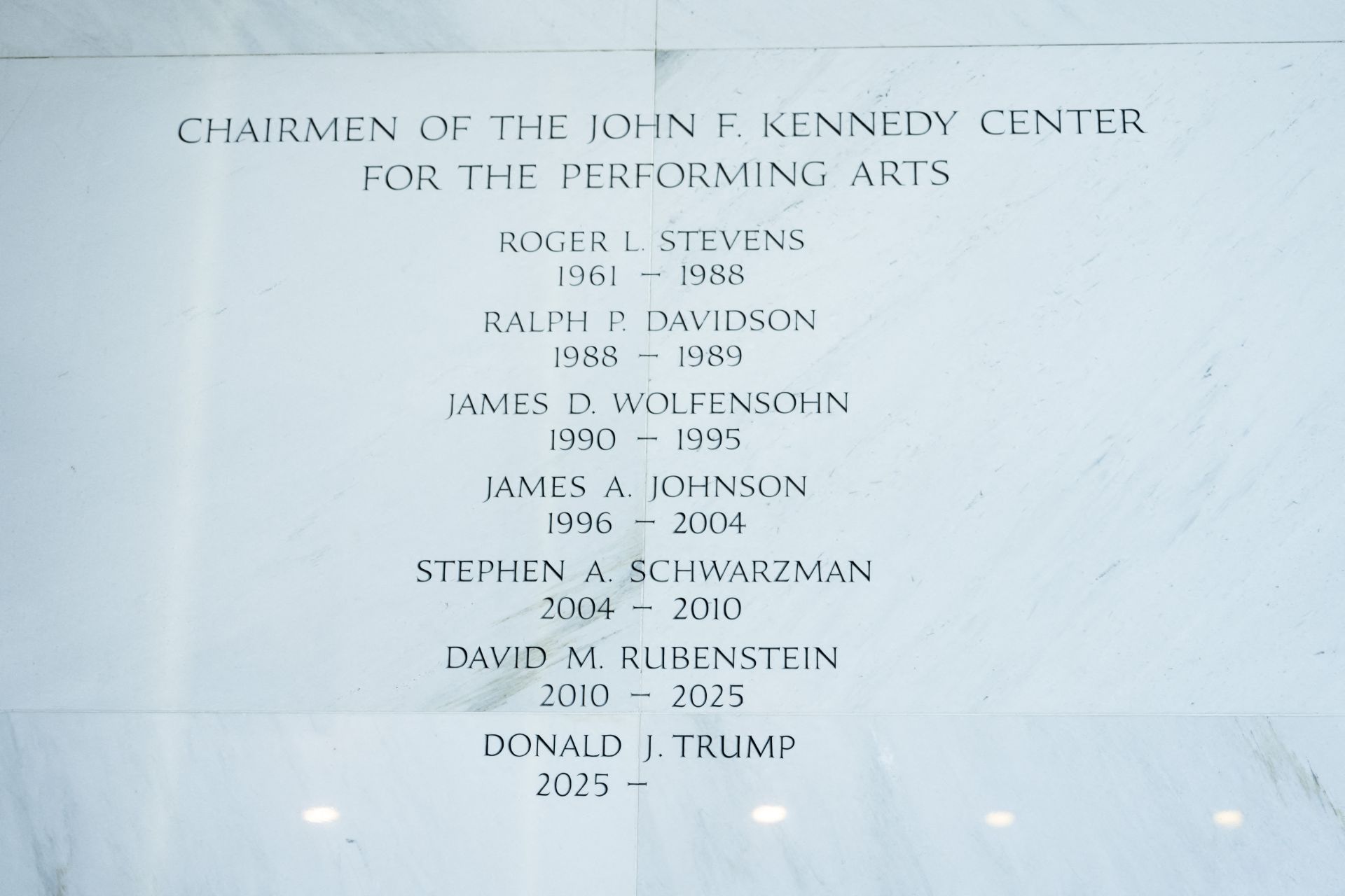 Le Kennedy Center retire le nom de Trump de son site internet