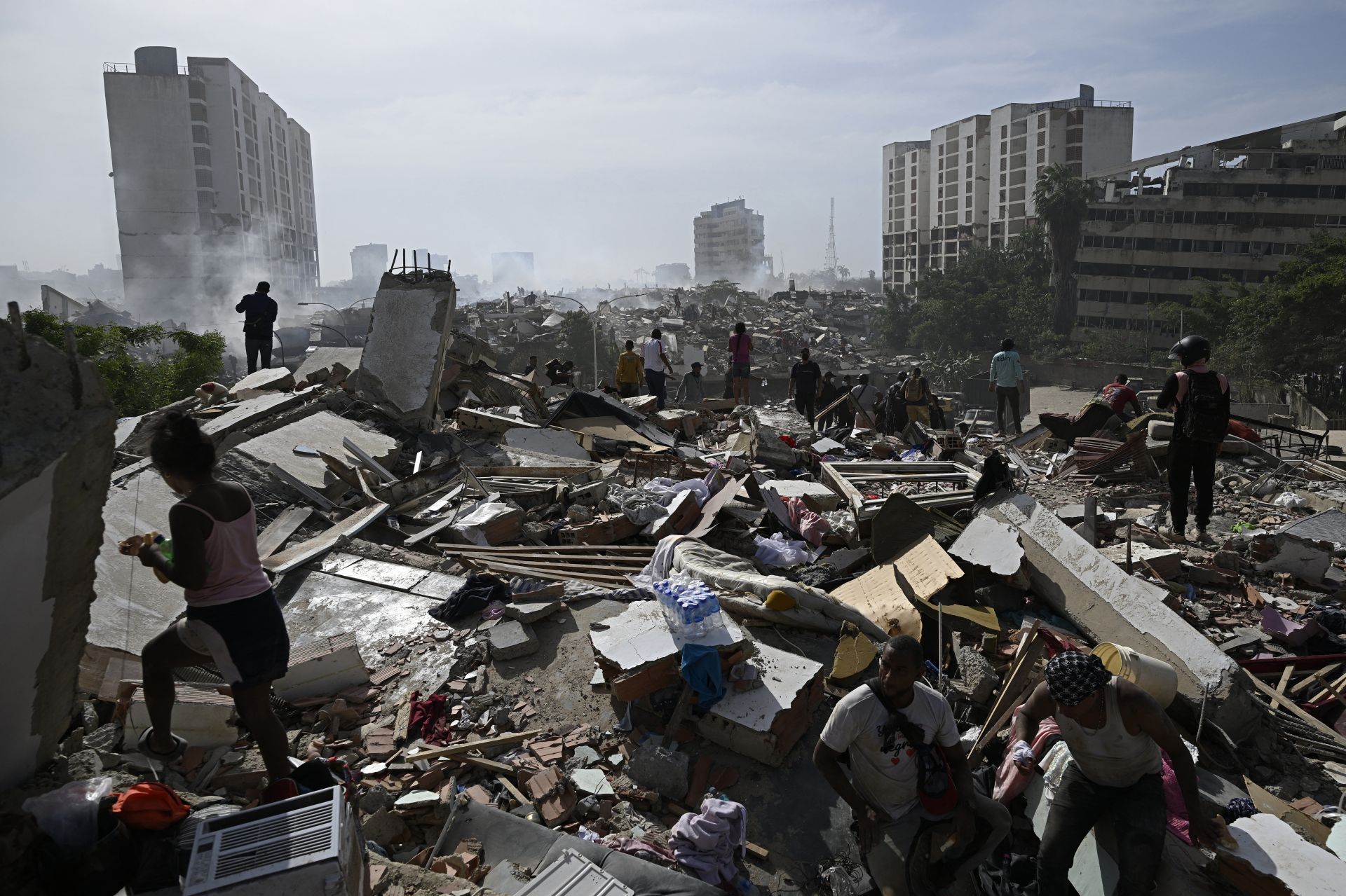Venezuela: le bilan du double séisme frôle les 4.500 morts