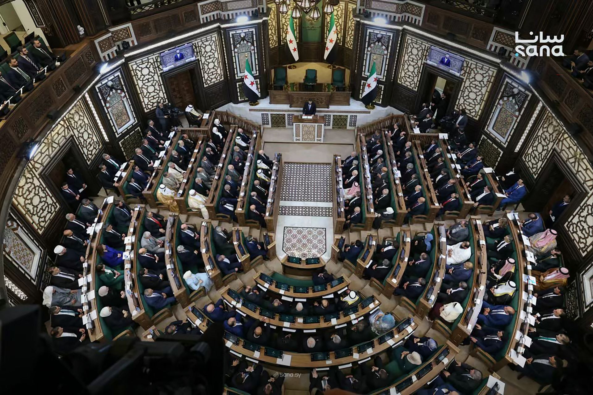 Syrie: première séance du Parlement post-Assad