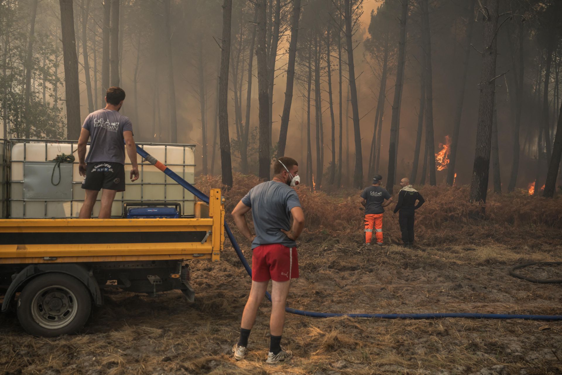 France: un «cap» franchi dans la lutte contre le mégafeu en Gironde