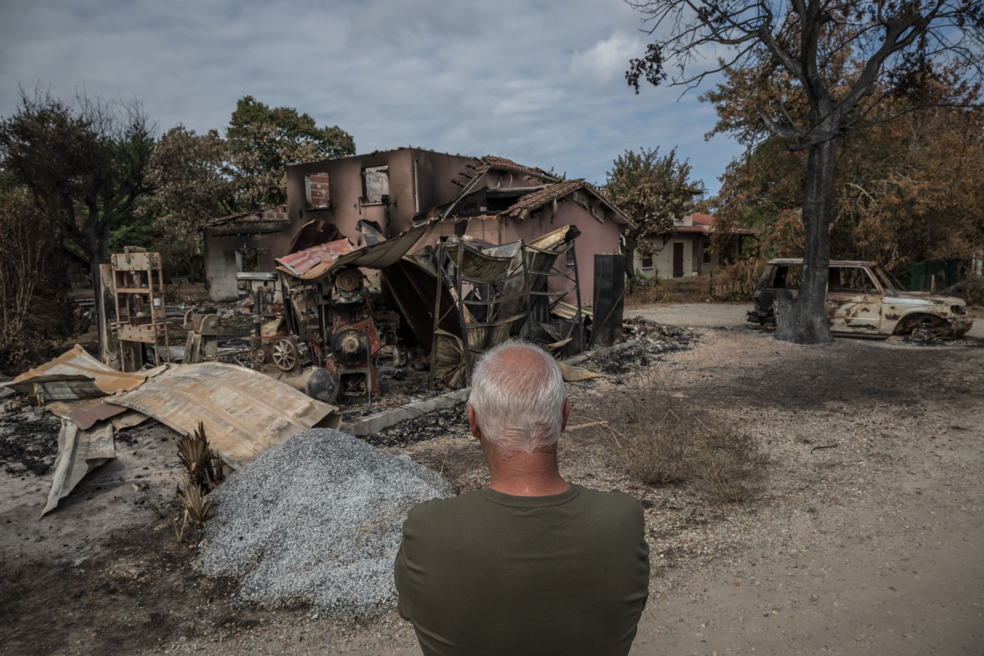 Le mégafeu contenu en Gironde mais les flammes repartent de plus belle dans le Var