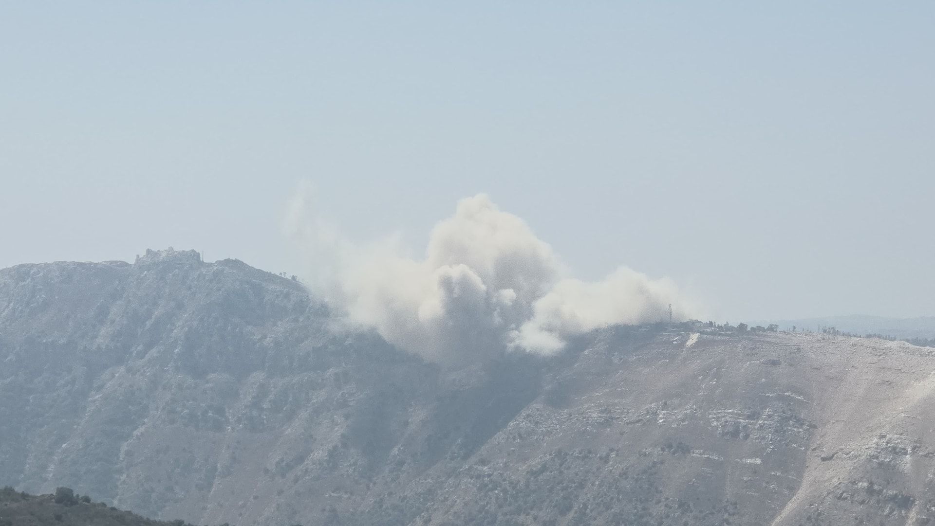 Liban-Sud: raid israélien à Baraachit et destructions dans plusieurs villages