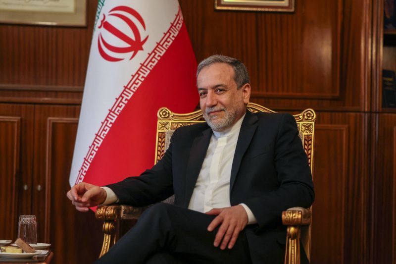 L'Iran défend son droit à enrichir l'uranium face aux critiques internationales croissantes