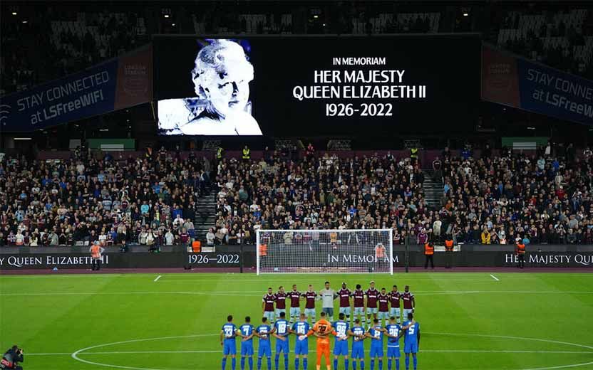 Après la mort de la reine, report des matches de Premier League et minutes de silence