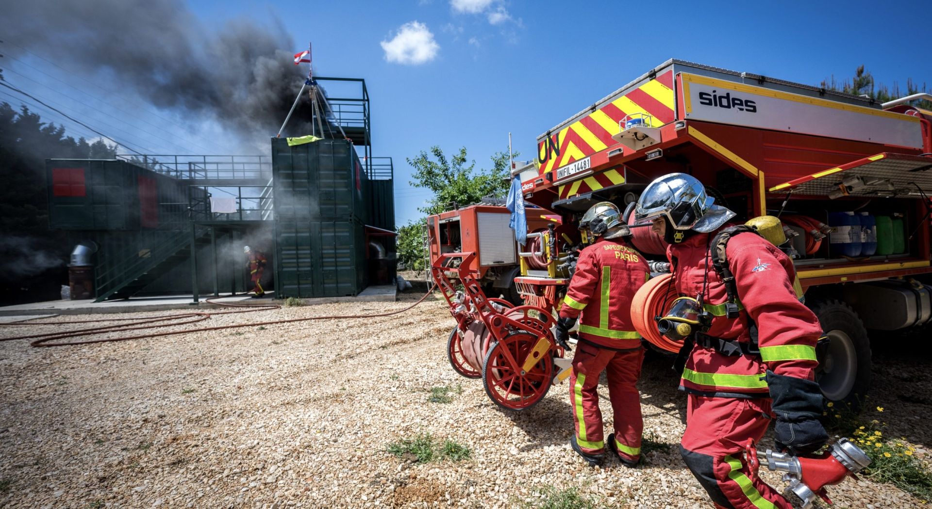 Manœuvre conjointe des pompiers de la FCR et de la Défense civile à Tyr