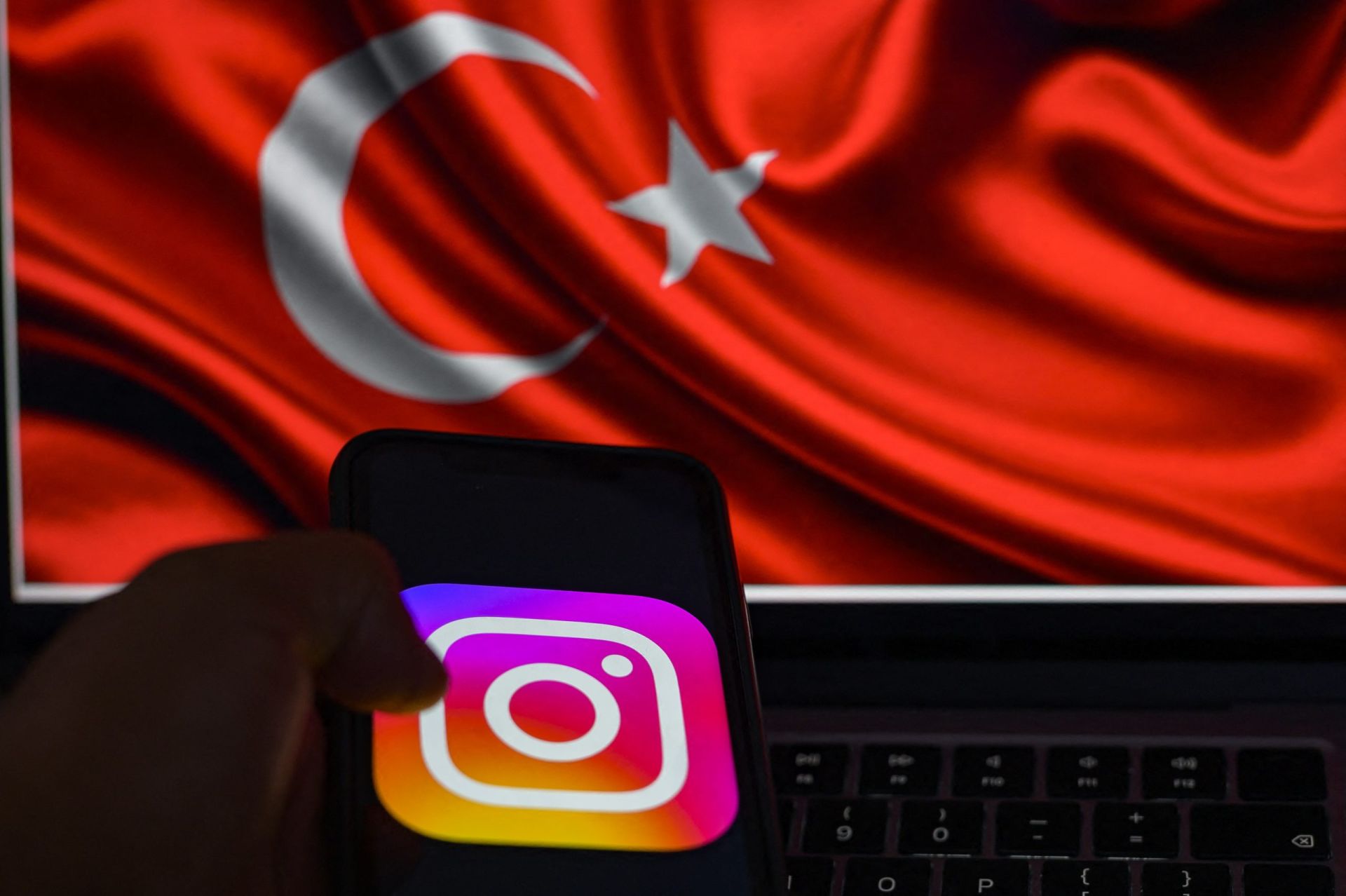 La Turquie accuse Instagram de censure et bloque l'accès