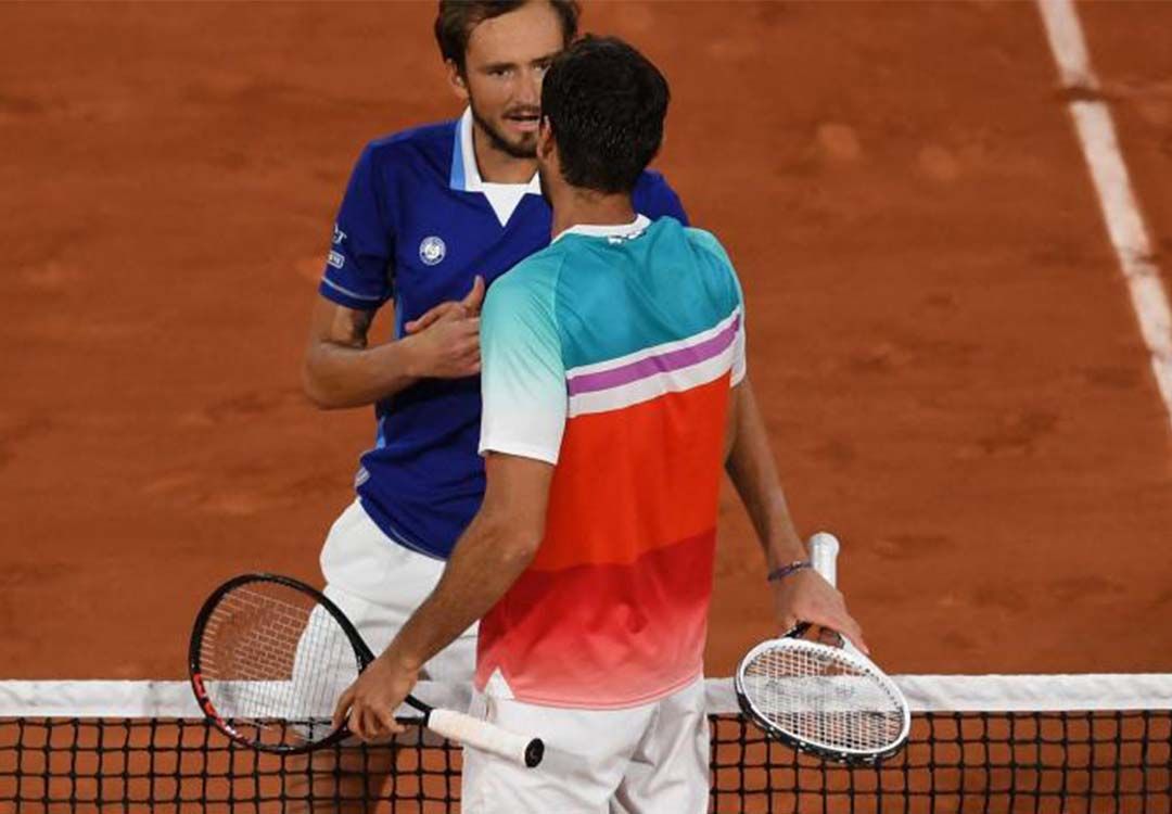 Medvedev surclassé par Cilic à Roland-Garros