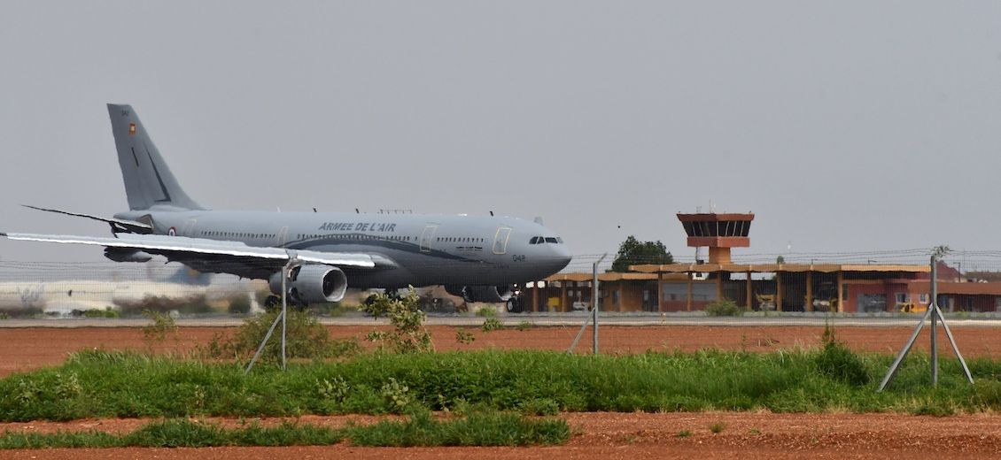 Niger: les évacuations continuent, nouvelle réunion de la Cédéao