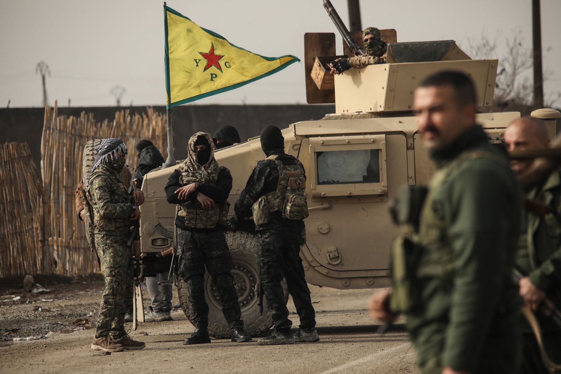 Syrie: couvre-feu dans la ville kurde de Qamichli, où les forces syriennes doivent se déployer