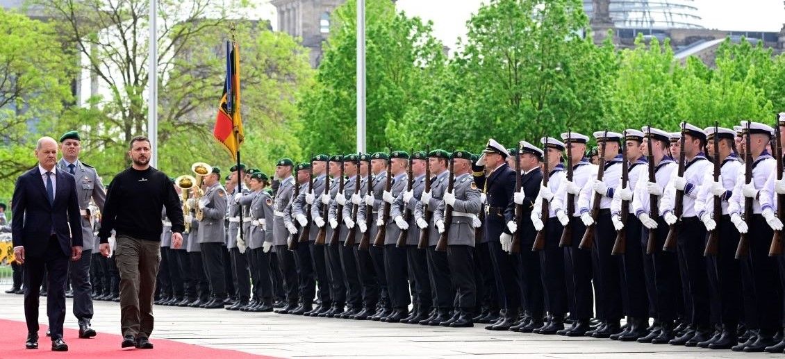 A Berlin, Zelensky reçu avec les honneurs par sa «fiable alliée»