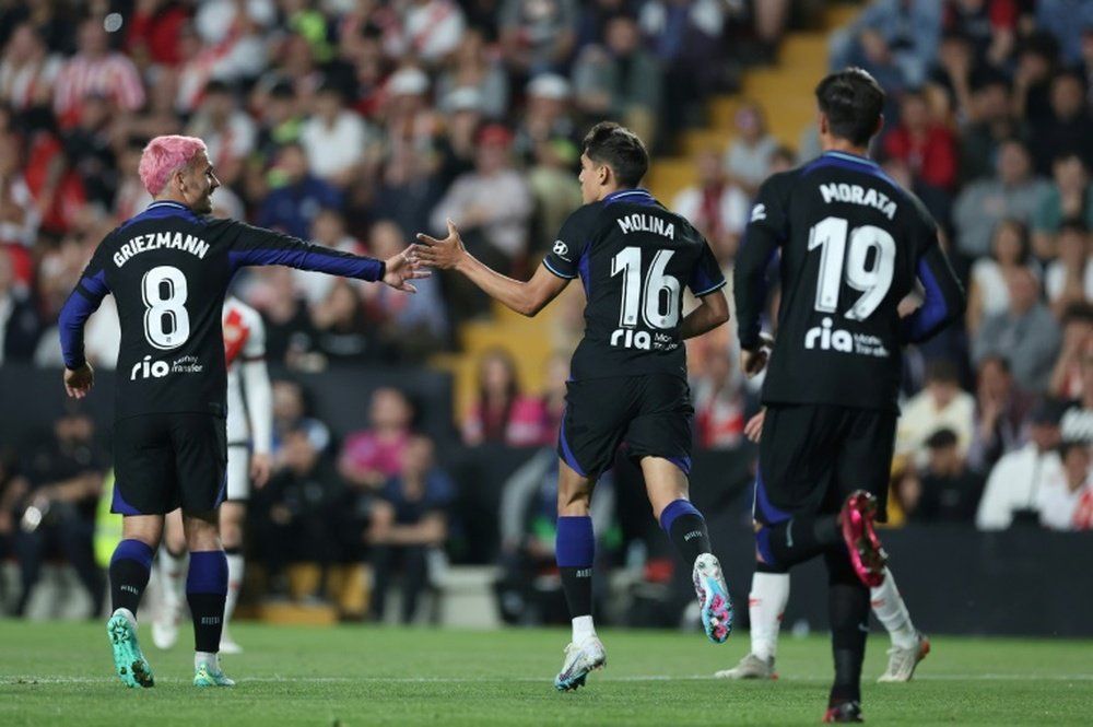 L'Atlético surclasse le Rayo et menace le Real