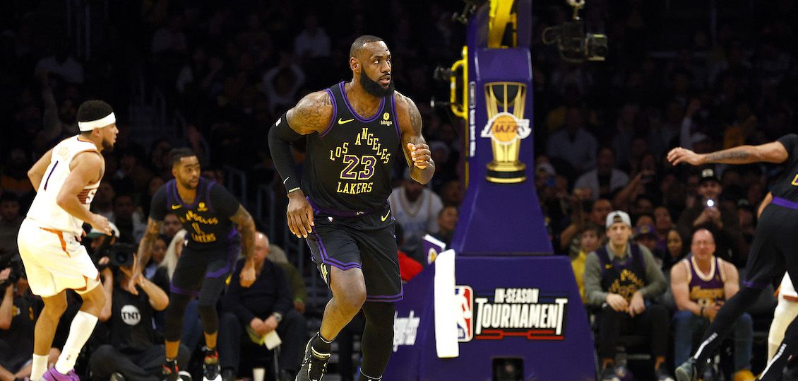 Coupe NBA: LeBron James porte les Lakers en demi-finales