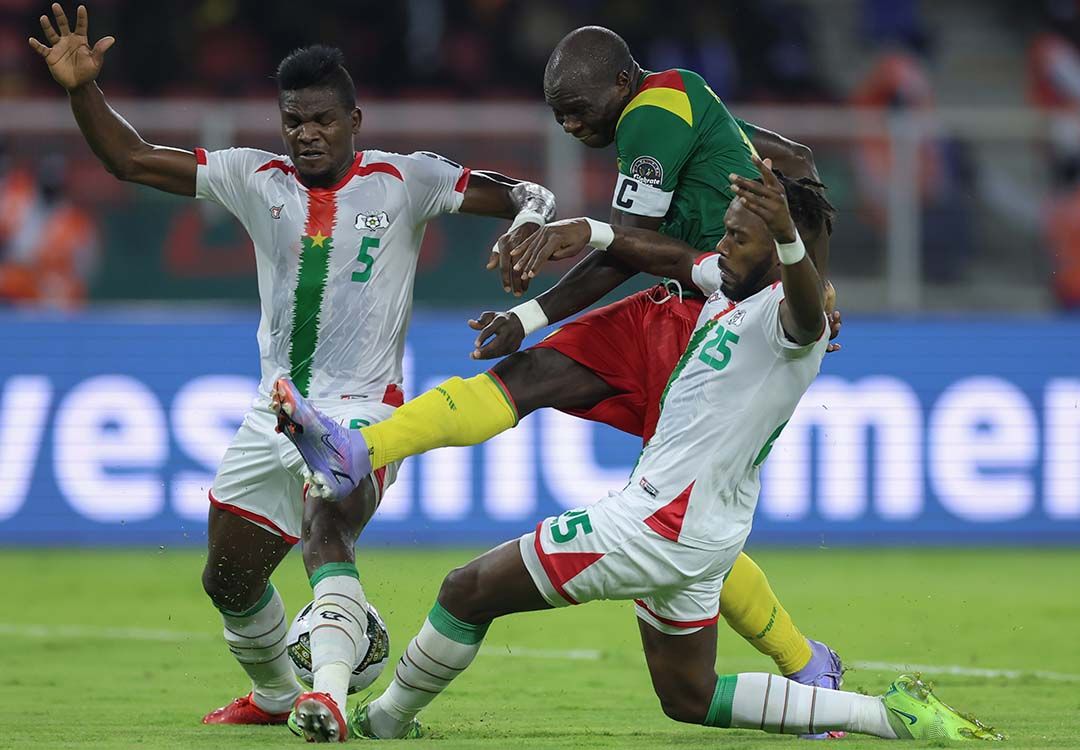 CAN: Le Cameroun se fait peur mais réussit ses débuts contre le Burkina Faso