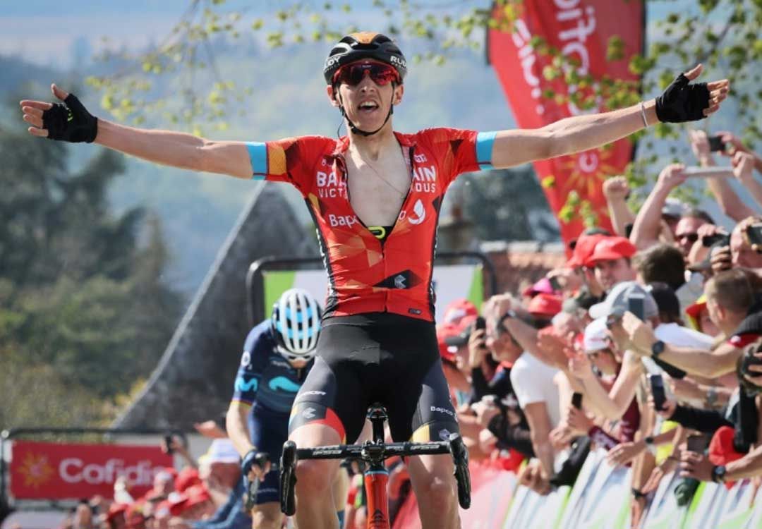 Flèche Wallonne: le vétéran Valverde effleure la victoire arrachée par Teuns