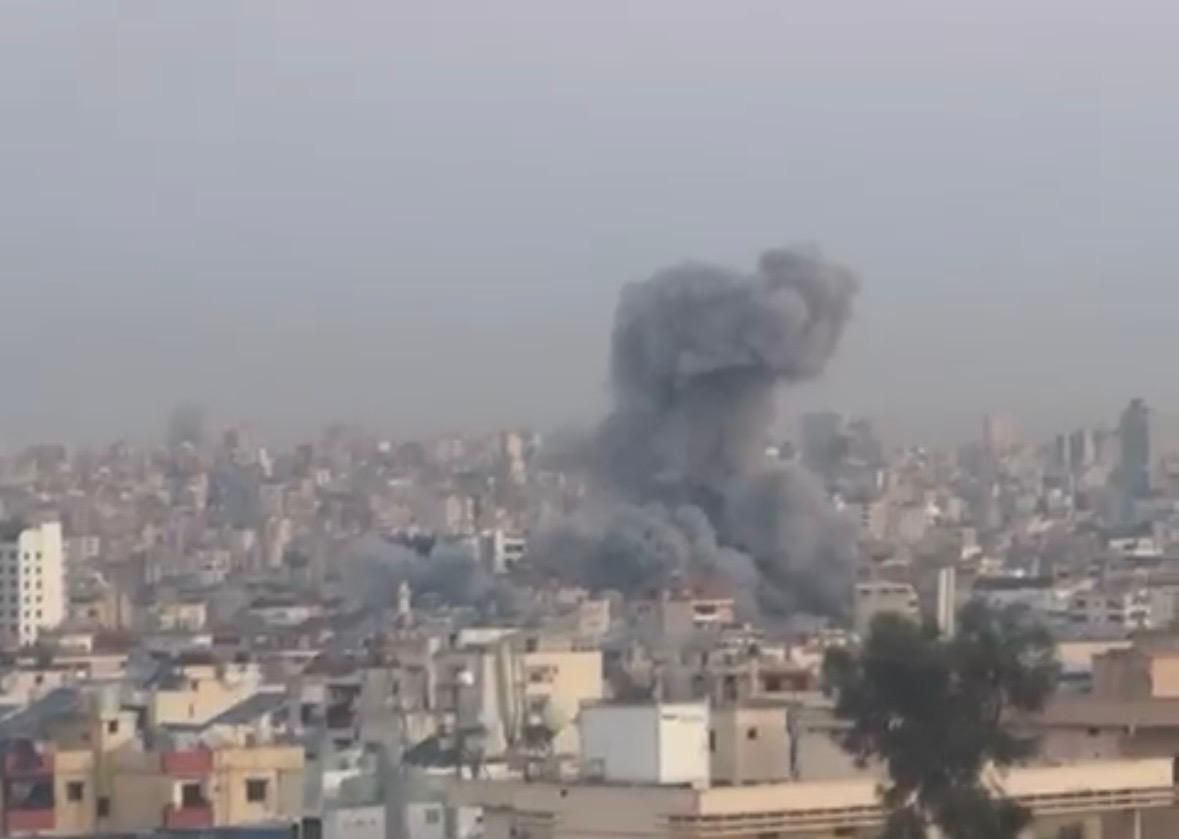 Dahyé: le bastion pris en étau entre tutelle politique et cibles militaires