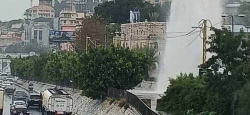 Un geyser à Dbayeh après la rupture d'une canalisation d'eau