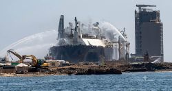 Egypte: incendie sur deux navires stockant du gaz dans le port de Damiette (ministère)