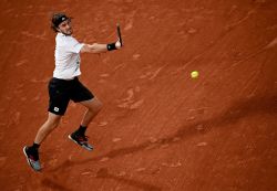 Roland-Garros: mené deux sets à zéro, Tsitsipas s'en sort en plus de 3h30