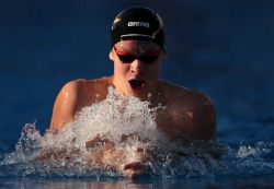 Marchand bat le record de France du 200 m quatre nages