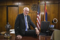 Un vétéran républicain s'insurge contre le fascisme du parti