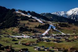 Sans neige, les stations de ski alpines font grise mine