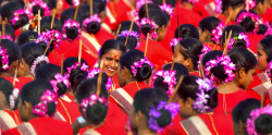 11.000 danseurs: un spectacle bat le record du monde en Inde