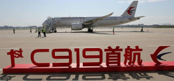 Vol inaugural pour le premier avion commercial «Made in China»