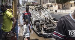 Au Sénégal, des civils armés sèment la terreur