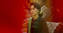 Birmanie: Aung San Suu Kyi transférée dans un bâtiment gouvernemental