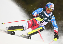 Ski alpin: Alexis Pinturault champion du monde du combiné à domicile