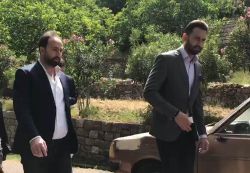 Teymour Joumblatt visite les bureaux de vote