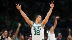 Boston éjecte le champion Milwaukee, Dallas réduit Phoenix en cendres