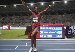 Athlétisme: Fraser-Pryce garde le rythme à Paris