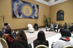 “Un véritable ami de la Palestine”: l’émotion du monde arabe après la mort du pape François