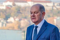 Crise en Allemagne: Scholz se dit ouvert à des discussions sur la date d'élections anticipées