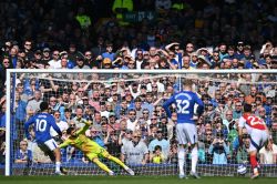 Angleterre: Arsenal accroché à Everton (1-1) avant le Real