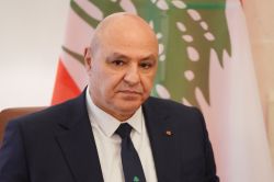 Riposte officielle après les tirs du Hezbollah: l’État libanais hausse le ton et convoque une réunion d’urgence