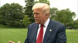 Trump veut renforcer son contrôle sur la Fed en poussant une responsable à la démission
