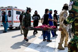 Plus de 1.000 morts et 2.800 blessés dans un séisme en Afghanistan