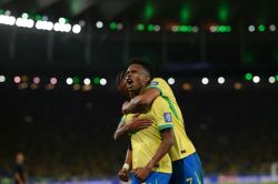 Foot: le Brésil d'Ancelotti en balade face au Chili